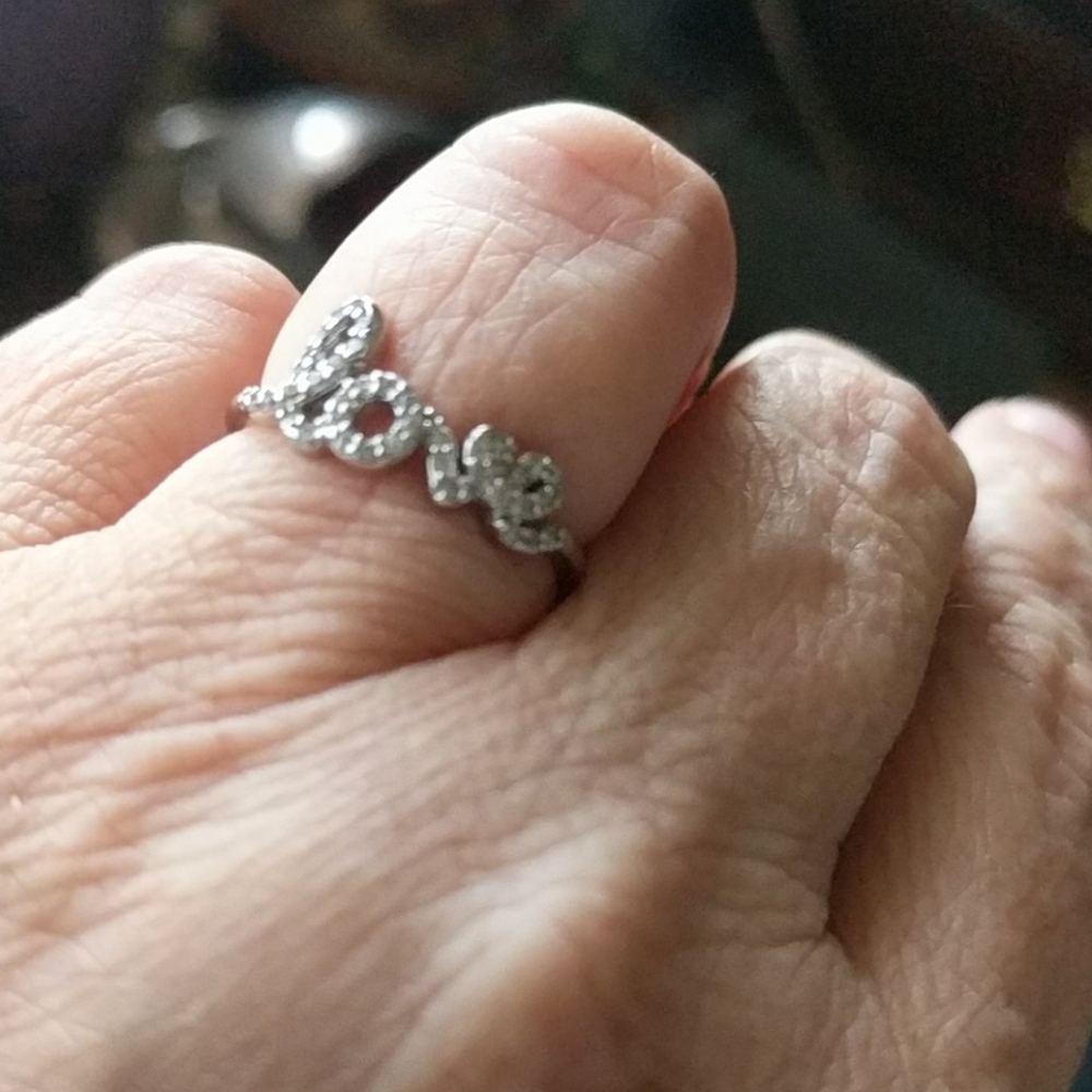 Darling LOVE Ring Size 6